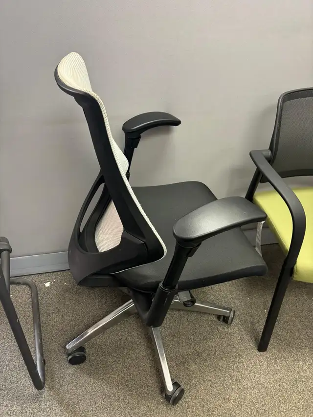 Global Spree Medium Back Synchro-Tilter with Mesh Back Chair! - Photo 2