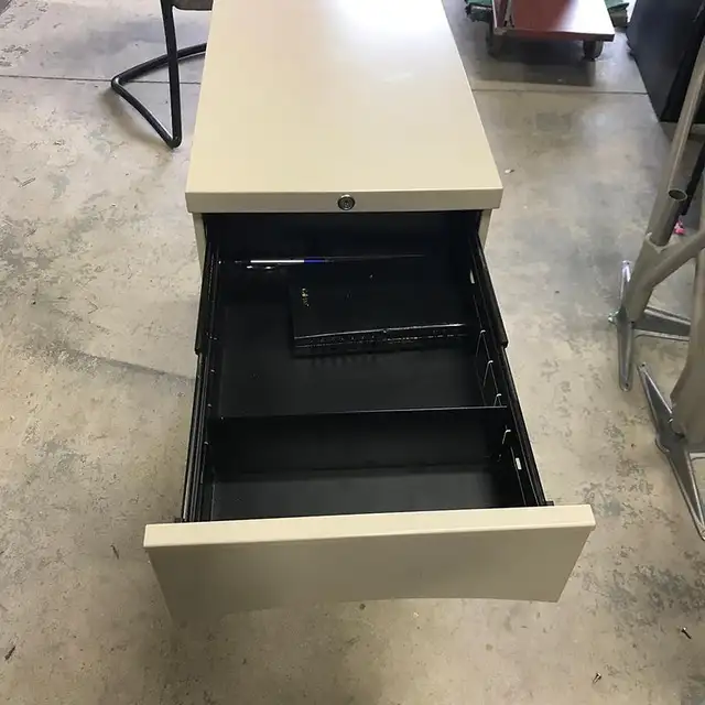 Teknion Box-Box-File Pedestal! - Photo 2