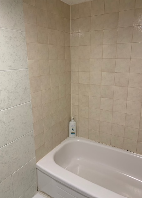 1-Bedroom Basement Apartment - MINUTES FROM SQUARE ONE - Photo 10