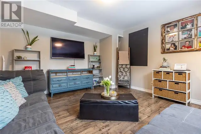 4 plus 1 bedroom House for Sale - Photo 9