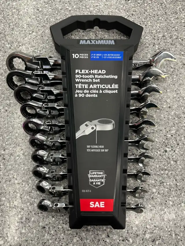 Maximum Flex head ratcheting wrench set