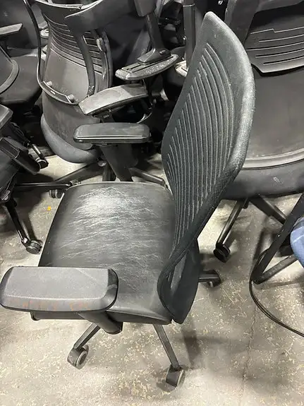 Global Loover High Mesh Back Office Chair! - Photo 2