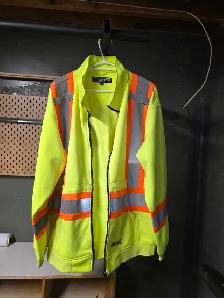 safty vest and coat for all items 2 new velcro safty vest