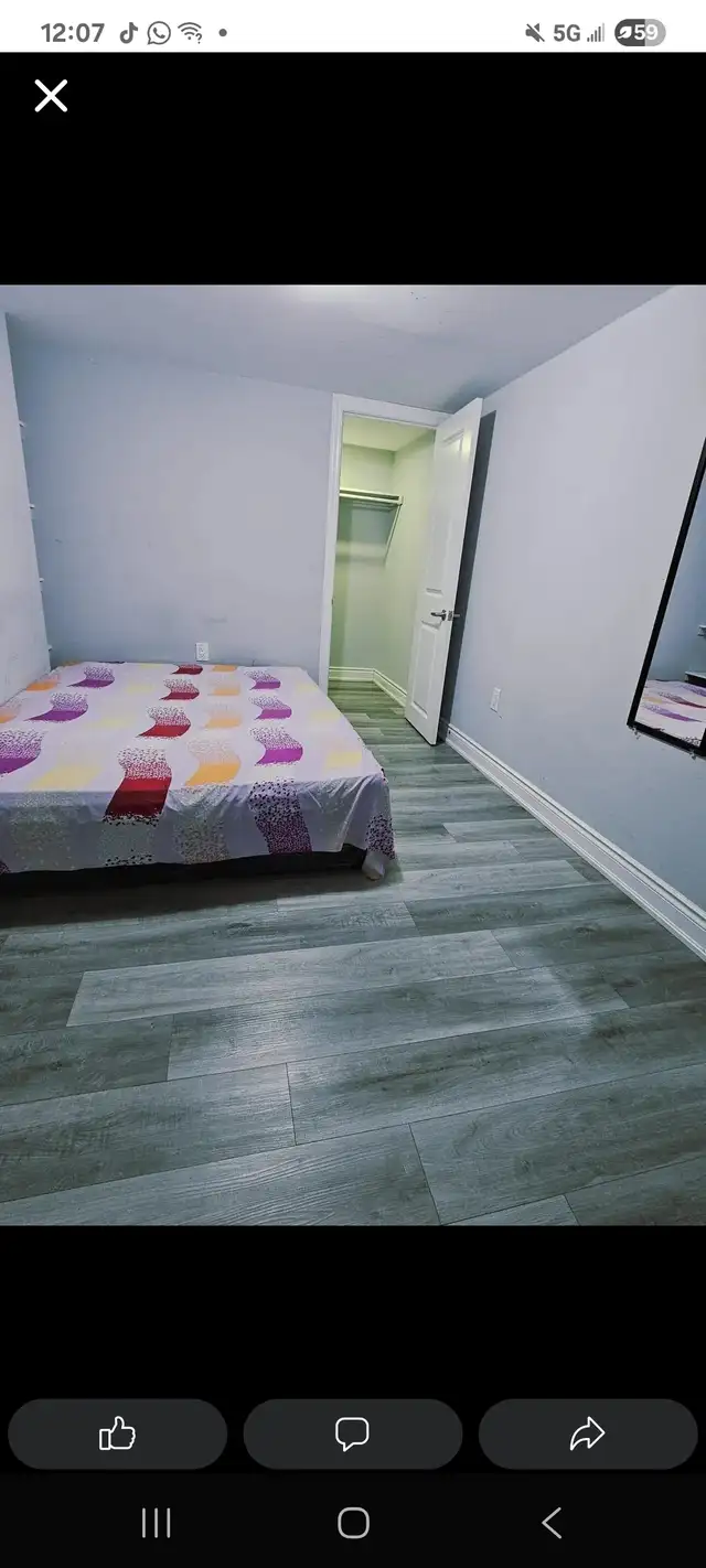 Private room for girl or couple