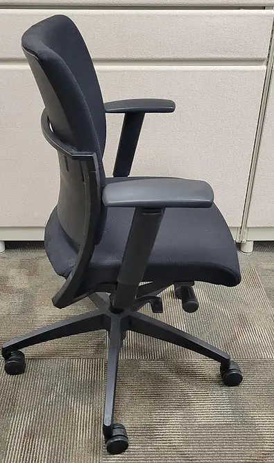 Teknion Fitz Synchro-Tilt Task Chair! - Photo 3