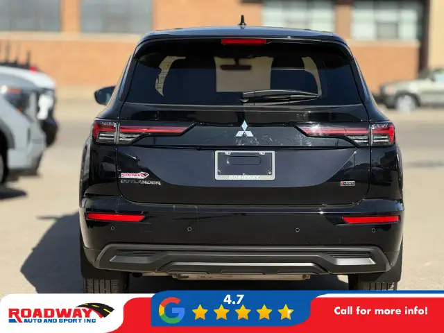 2025 Mitsubishi Outlander ES 7 PASSENGER | YAMAHA SOUND | HEA... - Photo 5