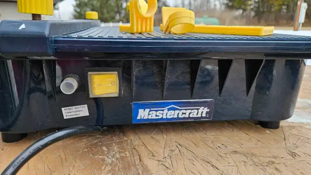 4.5' Wet Tile Saw - Photo 6