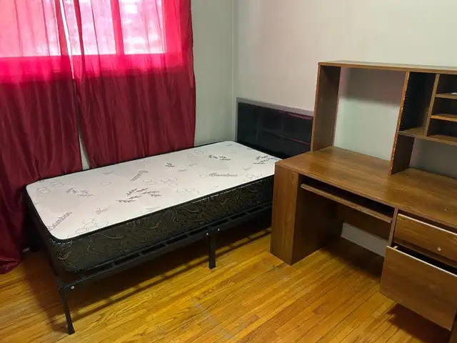 Furnished Room for rent on main floor,Oxford Street West