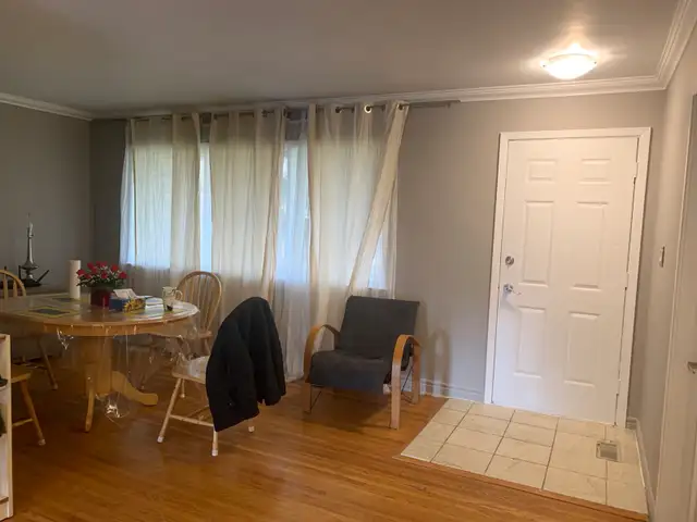 Furnished Room for rent on main floor,Oxford Street West - Photo 5