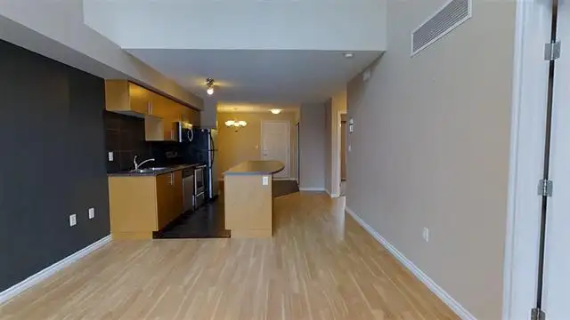 2 Bedroom & 2 Full Bath condo w/underground Parking - Photo 10