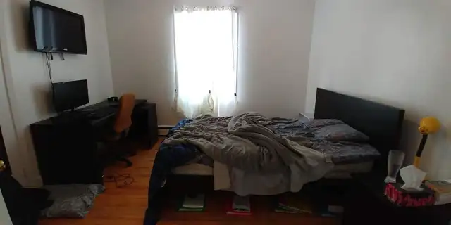 1er juillet près Cégeps Garneau, Ste-Foy et Université Laval