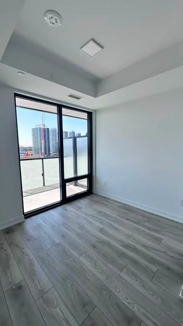 North York Deal | Over $300K Price Drop! Central Park Condo - Photo 2