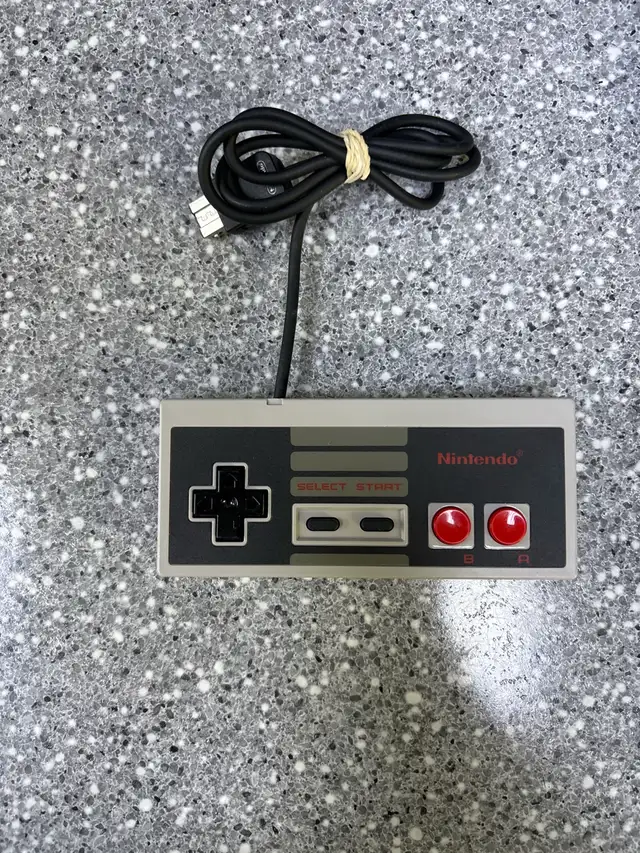 Nintendo Entertainment System (NES) Classic - Photo 5