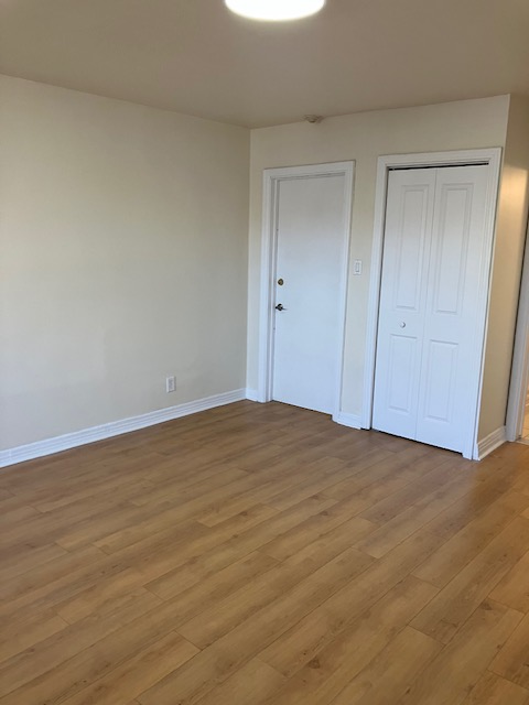 1 1/2 rénové et chauffé à Dorval près des services - Photo 8