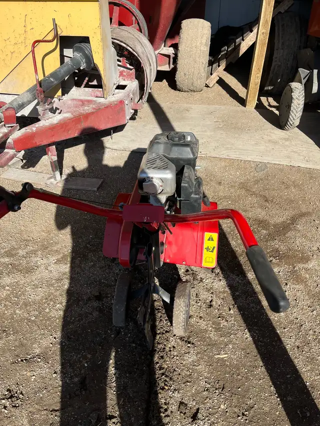 Yardman Garden Tiller - Photo 3