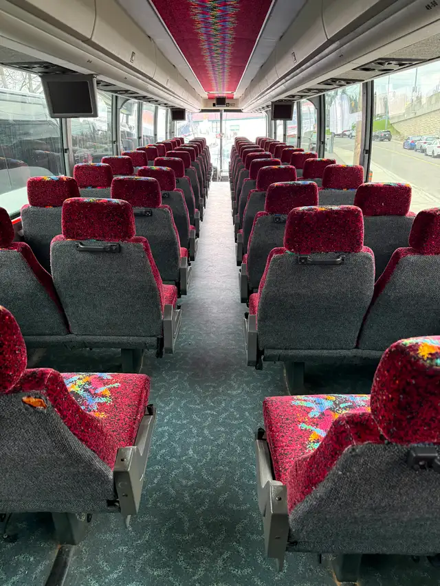 Prevost bus for sale. - Photo 6