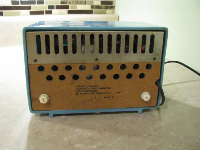 Ancien radio ( vintage ) - Photo 2