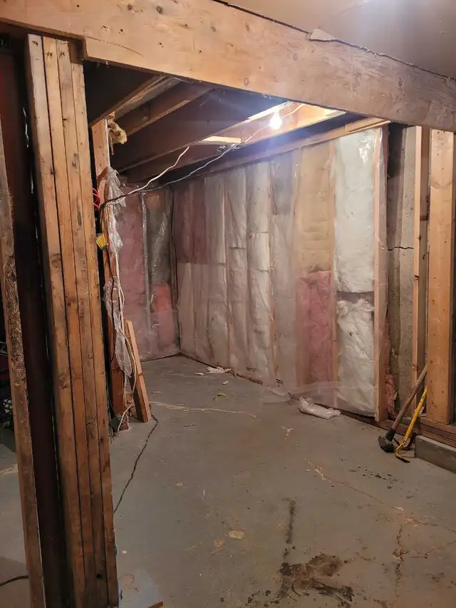 Looking for a painter/renovator, young man with experience. - Photo 6