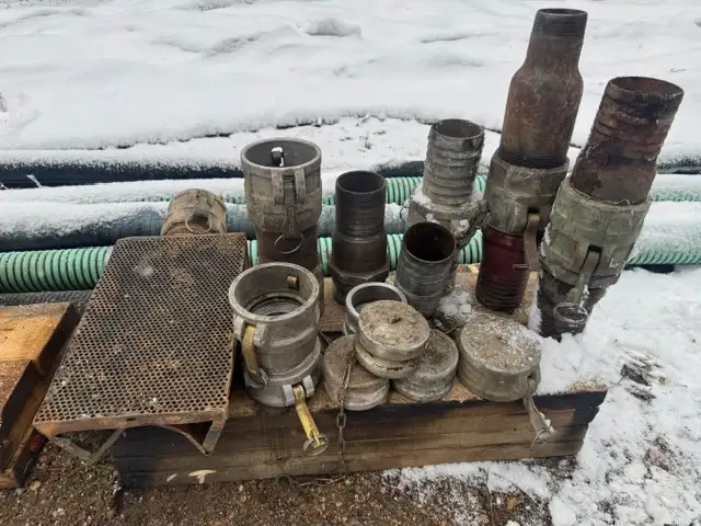 3' Water Pump and Hoses - Photo 6