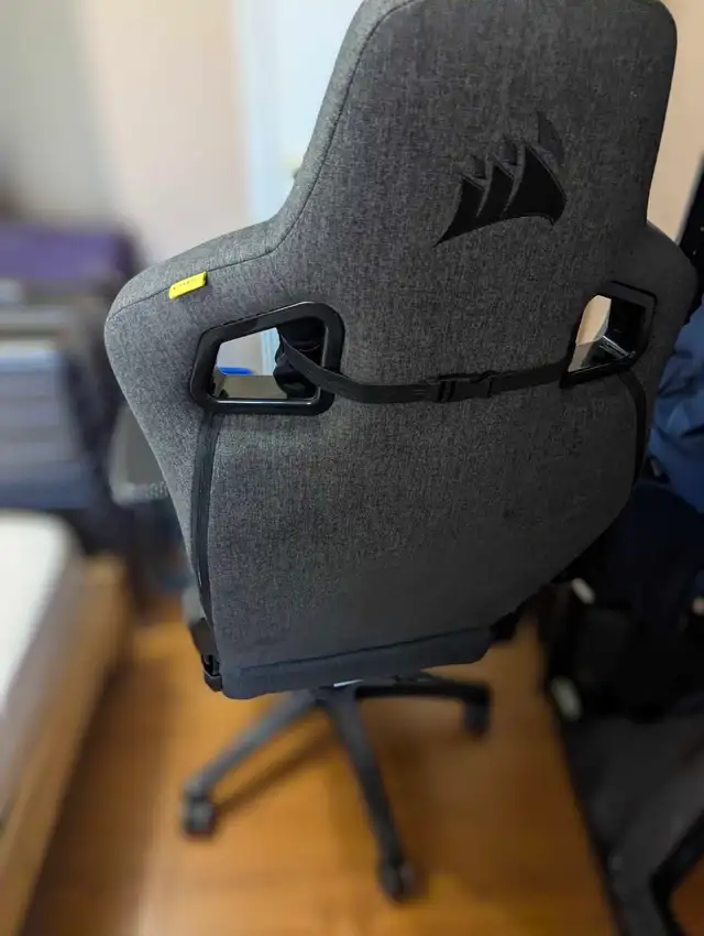 Gaming Chair - Photo 2