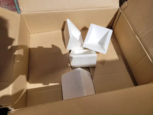 Boîtes vide pour Table-tournante Thorens et Ampli Classé - Photo 2