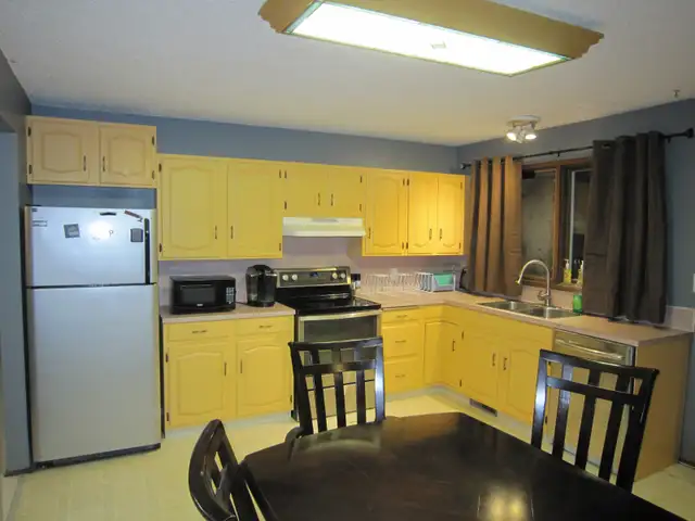 Fully Furnished Room $500.00/month Black Diamond - Utls/Int Incl - Photo 7