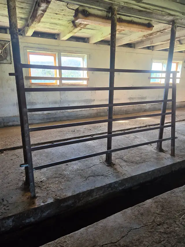 BARRIÈRES - Photo 2