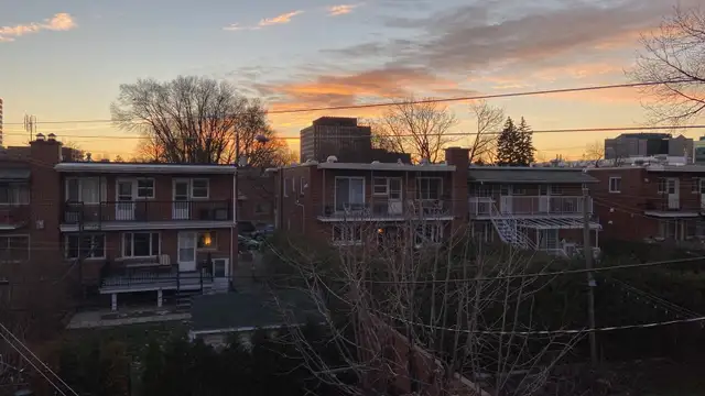 3½ ENTIÈREMENT RÉNOVÉ, ÉLECTROS INCLUS, 5 MIN. MÉTRO CRÉMAZIE 1e - Photo 7