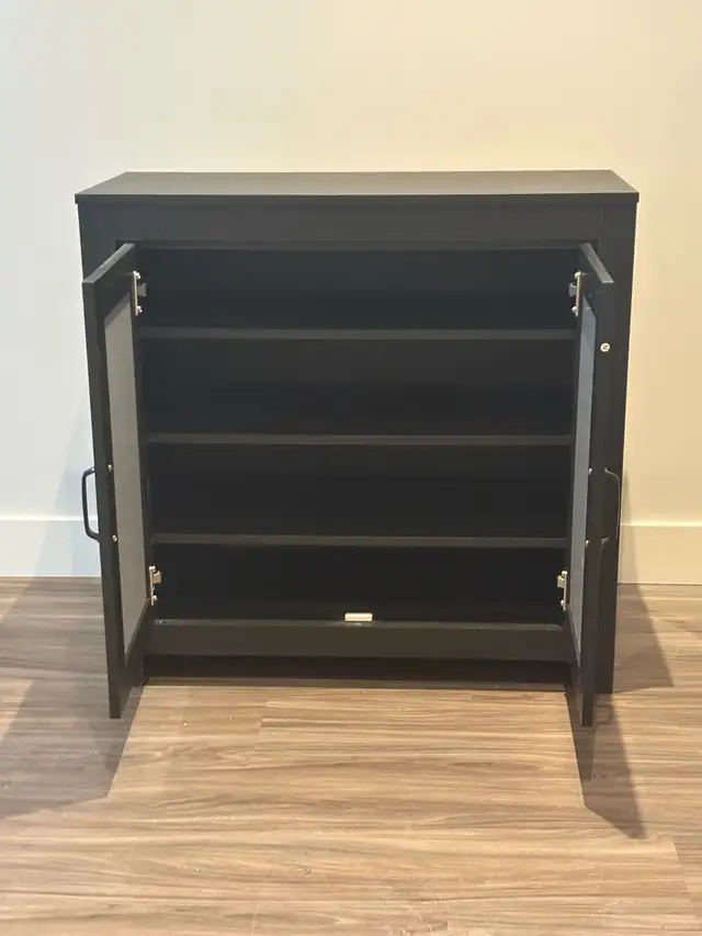 storage cabinet - Photo 2