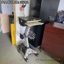 Fusion Stinger MC2 Portable Powered Computer Laptop Cart