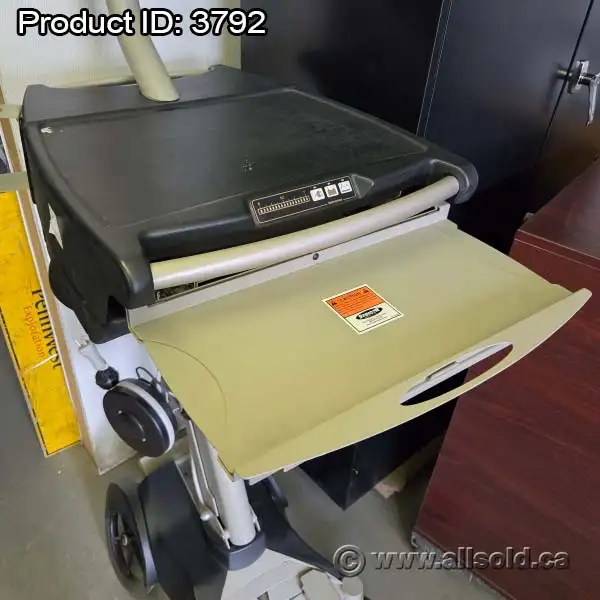 Fusion Stinger MC2 Portable Powered Computer Laptop Cart - Photo 4