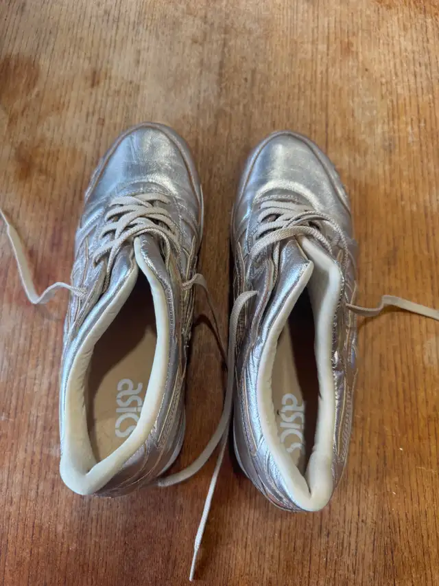 Souliers Asics femme