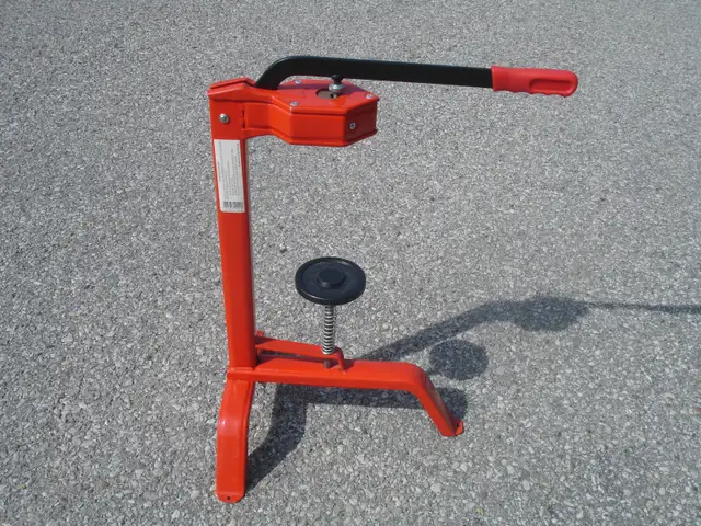 ALMOST NEW HEAVY DUTY FLOOR WINE CORKER AT $45.00 FIRM!