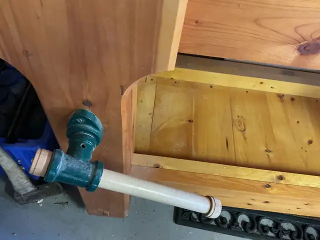 HEAVY DUTY 73" WOODWORKING BENCH - Photo 3