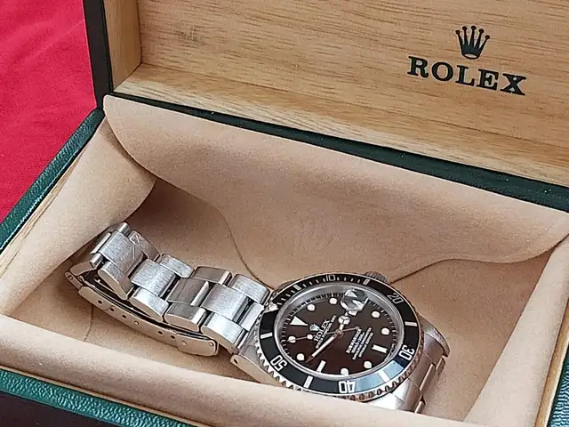 Rolex Submariner 40mm, s. steel, with certificat full kit... - Photo 2