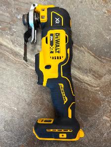 Dewalt Cordless Oscillating Multi-Tool (Model: DCS356 )