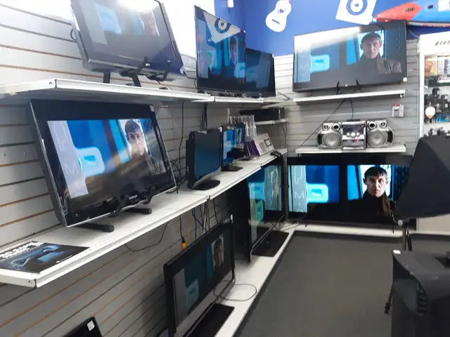 An Array HDTV'S as Large as 65' @Cashopolis!! - Photo 3