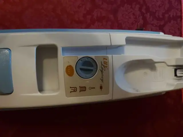 ELECTROLUX VACUUM CLEANER LEGACY MODEL WITH 2 YEAR WARRANTY. - Photo 2