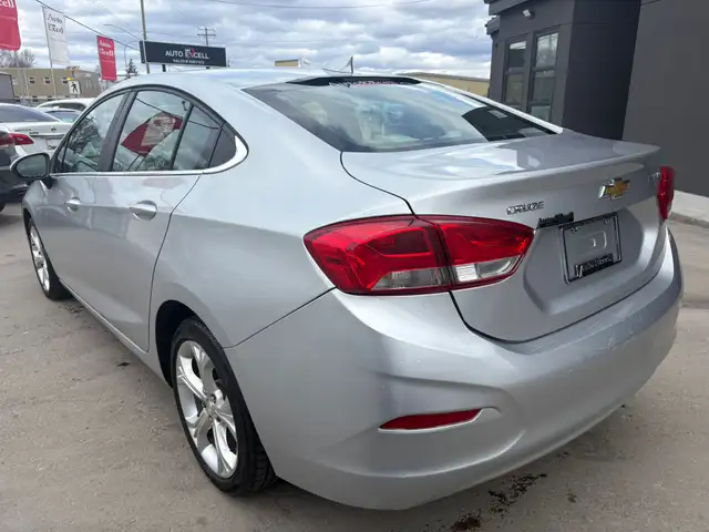 2019 CHEVROLET CRUZE PREMIER - ALLOYS - B/U CAM - LEATHER SEATS - Photo 3