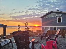 Fully Furnished 3 Bed 1.5 Bath | Ocean View | Hot Tub