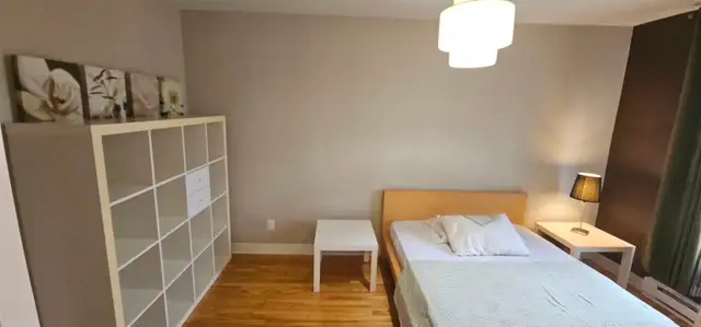 4 1/2 meublé   services INCLUS @ louer 1er mai / face métro - Photo 7