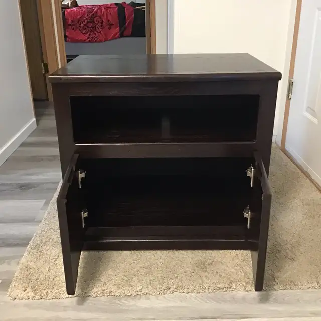 Solid real wood cabinet on 4 wheels - Photo 2