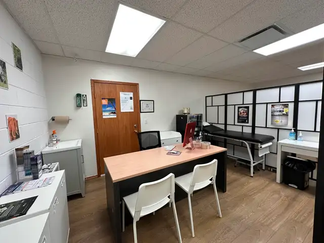 Office Space For Rent in Fort St John. - Photo 4