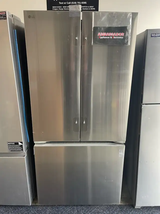 NEW 33" LG Counter Depth Max Fridge With Ice Maker (21 Cu.Ft) - Photo 2