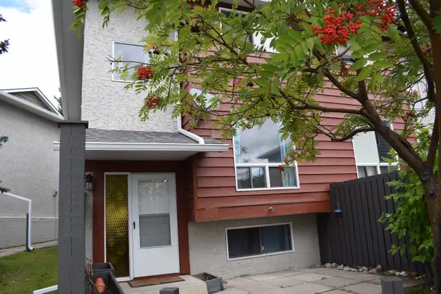 Fully Furnished bedroom for rent in Ranchlands - Photo 3