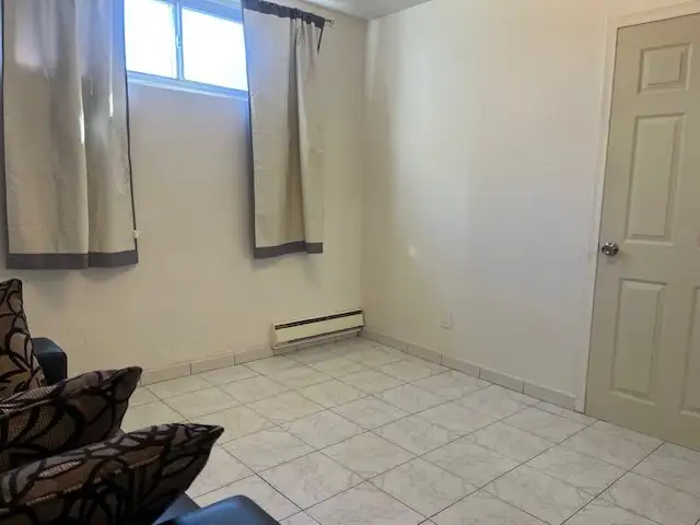 1 Bedroom Apartment - Photo 9