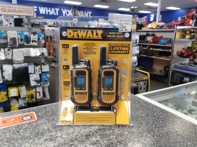 DEWALT DXFRS300 HEAVY-DUTY WALKIE-TALKIE @Cashopolis!! - Photo 2