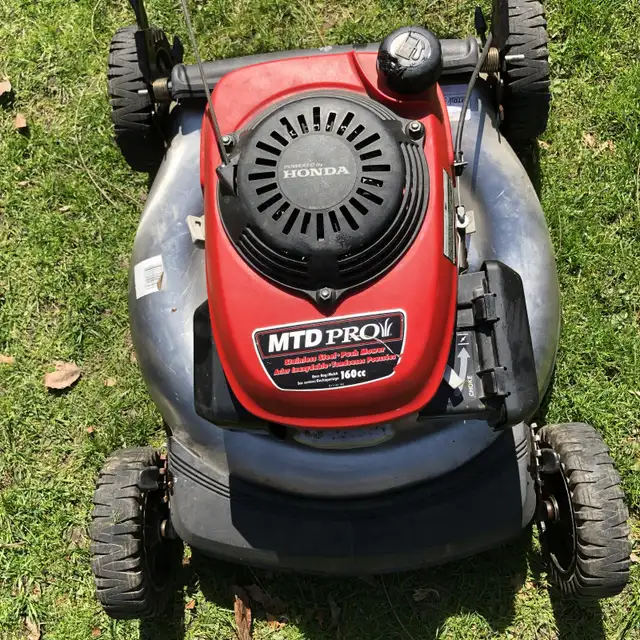 Re-conditioned Gas Lawnmowers in good shape - Photo 5