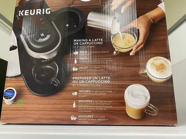 KEURIG COFFEE MAKER