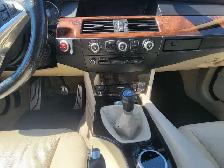 BMW 5 Series, Manual Transmission 3.0 - Photo 3